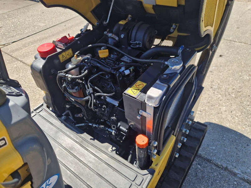 Yanmar SV08-1A gewicht 960kg. - Mini escavadeira: foto 4 Yanmar SV08-1A gewicht 960kg. - Mini escavadeira: foto 4