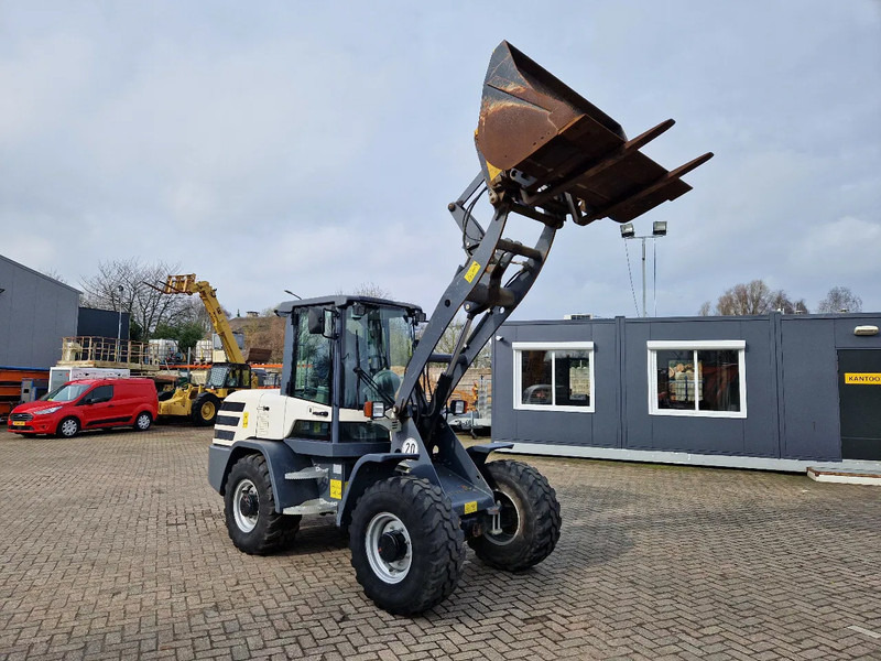 Yanmar / Terex TL80 met NL kenteken very low hours! - Pá carregadora de rodas: foto 5 Yanmar / Terex TL80 met NL kenteken very low hours! - Pá carregadora de rodas: foto 5