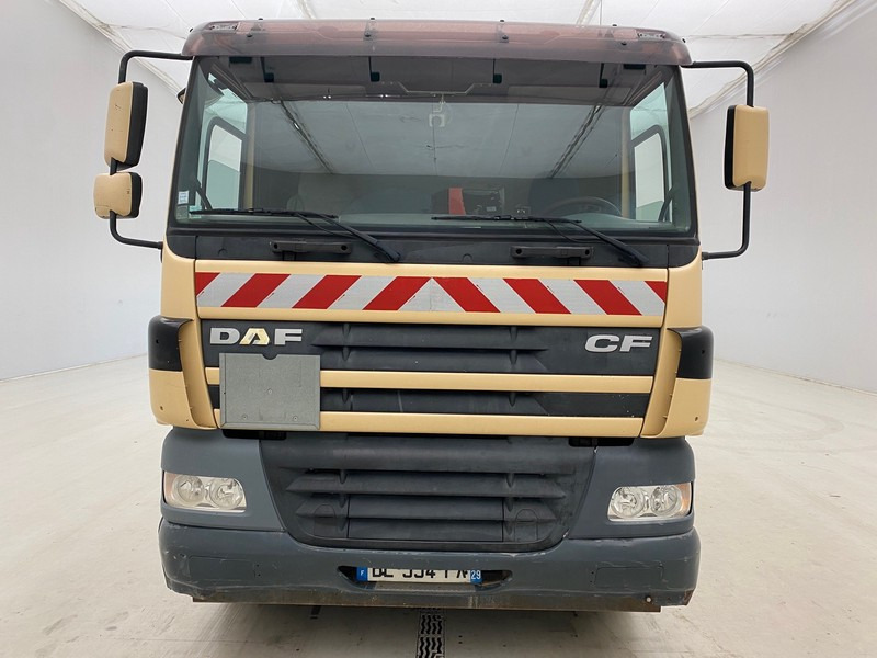 DAF CF85.340 - 6x2 - Distribuidor de asfalto: foto 2 DAF CF85.340 - 6x2 - Distribuidor de asfalto: foto 2