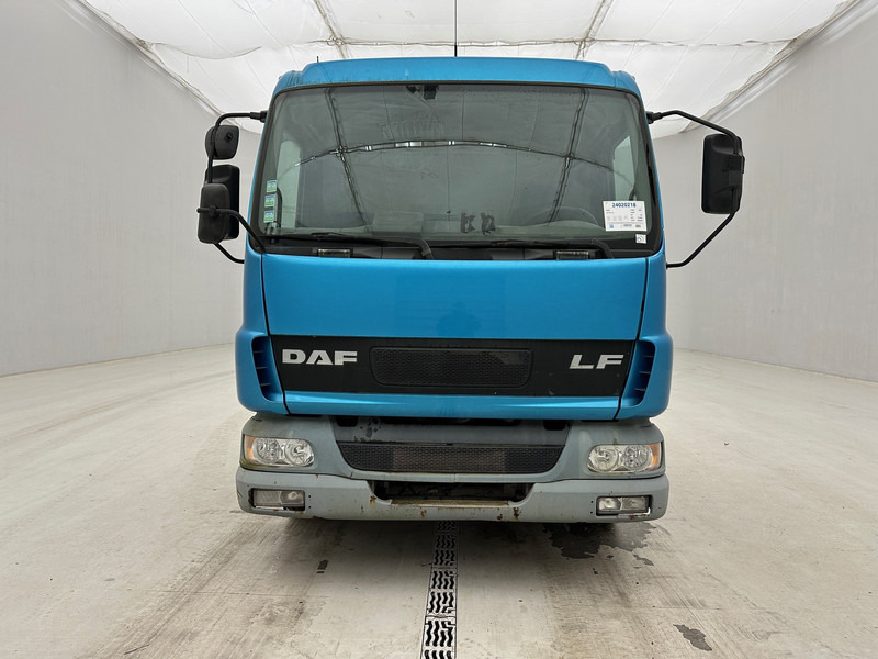 DAF LF45.12 - Camião transporte de veículos: foto 2 DAF LF45.12 - Camião transporte de veículos: foto 2