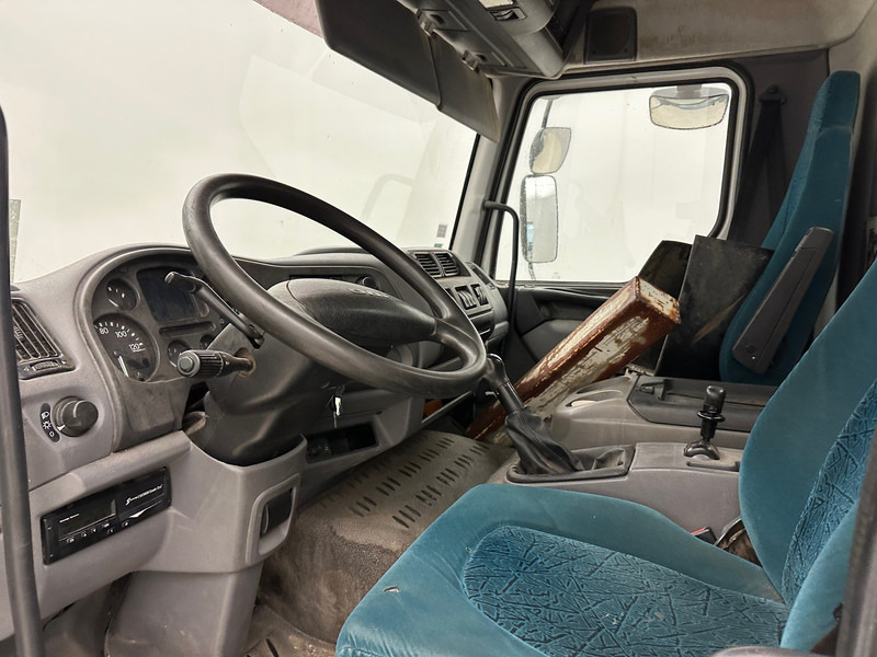 Camião de caixa aberta/ Plataforma, Camião grua DAF LF55.210: foto 9 Camião de caixa aberta/ Plataforma, Camião grua DAF LF55.210: foto 9