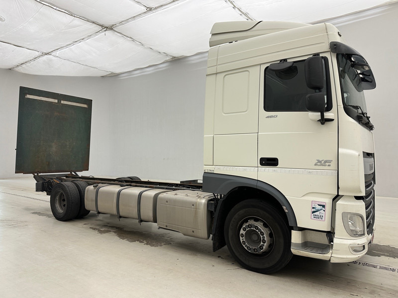 DAF XF 460 Space Cab - Camião chassi: foto 3 DAF XF 460 Space Cab - Camião chassi: foto 3
