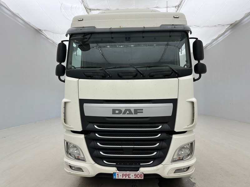 DAF XF 460 Space Cab - Camião chassi: foto 2 DAF XF 460 Space Cab - Camião chassi: foto 2