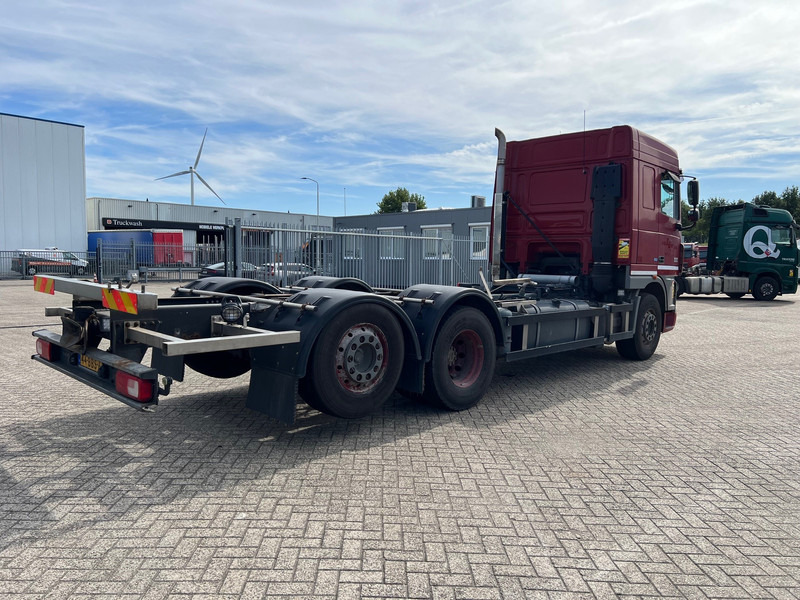 Camião chassi DAF XF105.460 Space Cab: foto 8
