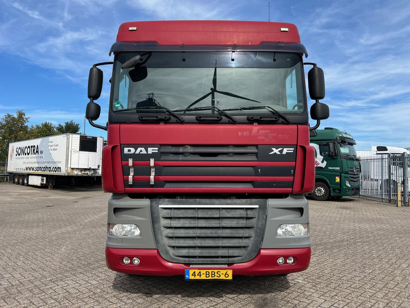 DAF XF105.460 Space Cab - Camião chassi: foto 2 DAF XF105.460 Space Cab - Camião chassi: foto 2