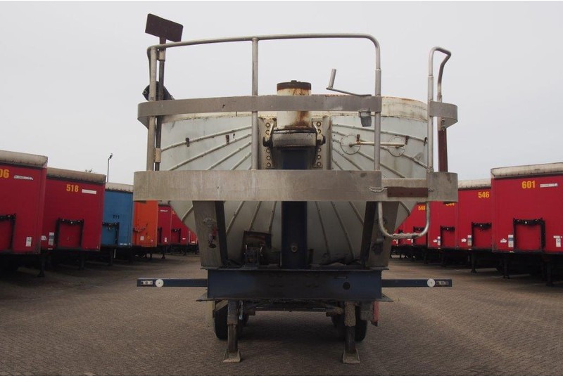 GT Trailers 20 cub in steel* - Semi-reboque basculante: foto 2 GT Trailers 20 cub in steel* - Semi-reboque basculante: foto 2