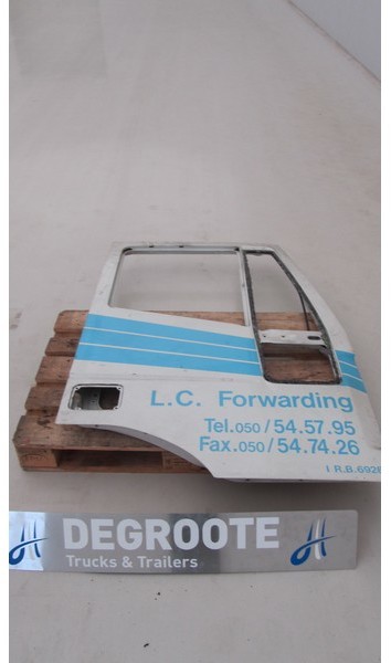 Iveco Deur Rechts - Porta e peças por Camião: foto 1 Iveco Deur Rechts - Porta e peças por Camião: foto 1