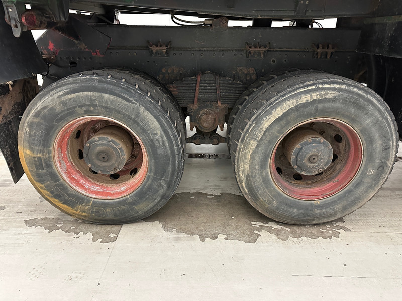 MAN 27.403 - 6x6 - Camião basculante: foto 4 MAN 27.403 - 6x6 - Camião basculante: foto 4