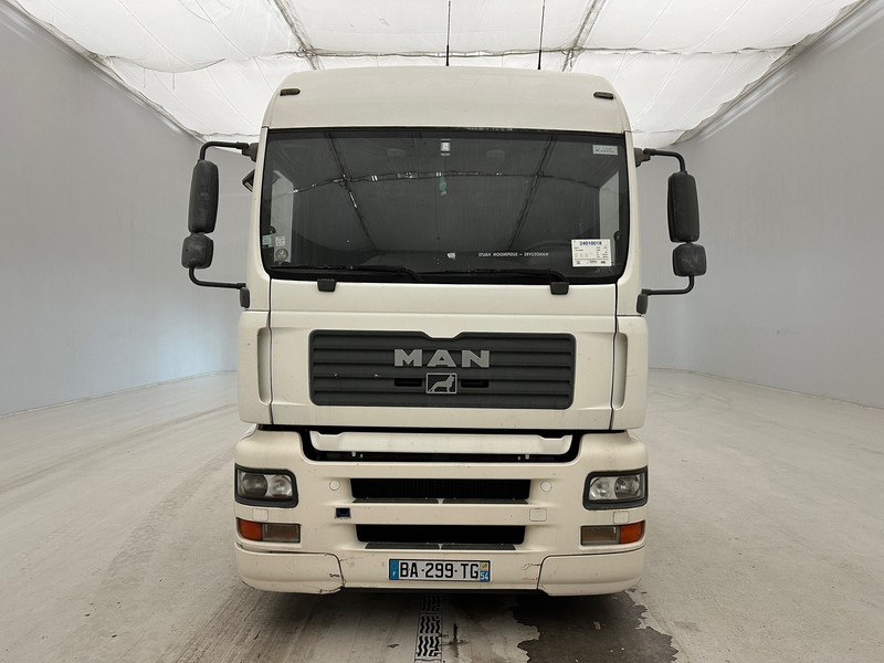 MAN TGA 18.390 - Camião transportador de contêineres/ Caixa móvel: foto 2 MAN TGA 18.390 - Camião transportador de contêineres/ Caixa móvel: foto 2