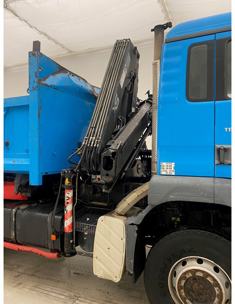 MAN TGA 26.360 - 6x4 - Camião basculante, Camião grua: foto 4 MAN TGA 26.360 - 6x4 - Camião basculante, Camião grua: foto 4