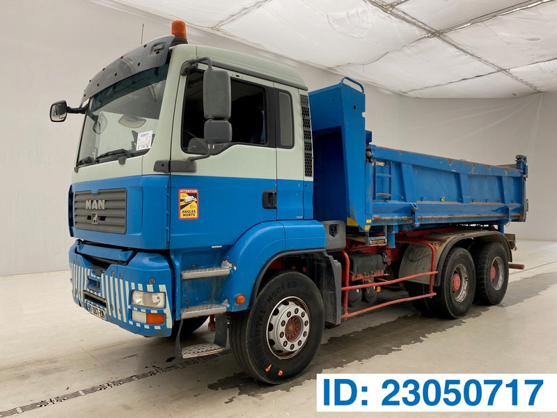 MAN TGA 33.350 - 6x4 - Camião basculante: foto 1 MAN TGA 33.350 - 6x4 - Camião basculante: foto 1
