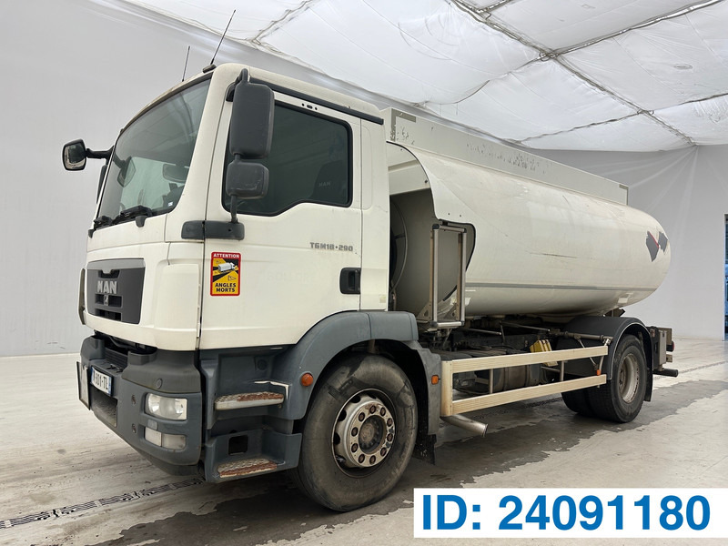 MAN TGM 18.290 - 4x2 - Caminhão tanque: foto 1 MAN TGM 18.290 - 4x2 - Caminhão tanque: foto 1