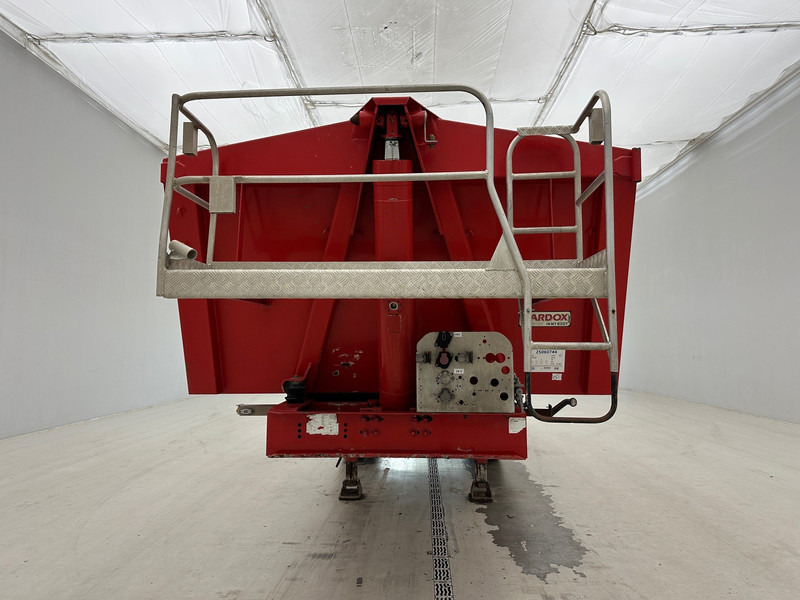 MOL 22 cub in steel - Semi-reboque basculante: foto 2 MOL 22 cub in steel - Semi-reboque basculante: foto 2