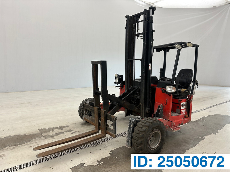 Manitou TMM25 4W - Empilhadeira montada em caminhão: foto 1 Manitou TMM25 4W - Empilhadeira montada em caminhão: foto 1