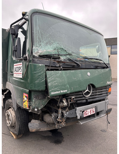 Mercedes-Benz Atego 1523 - Camião de caixa aberta/ Plataforma, Camião grua: foto 3 Mercedes-Benz Atego 1523 - Camião de caixa aberta/ Plataforma, Camião grua: foto 3