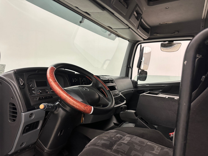Camião frigorífico Mercedes-Benz Axor 1824: foto 9