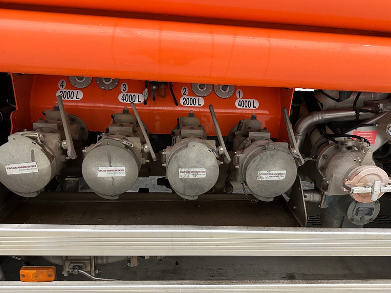 Renault Premium 340 DXi - Caminhão tanque: foto 4 Renault Premium 340 DXi - Caminhão tanque: foto 4