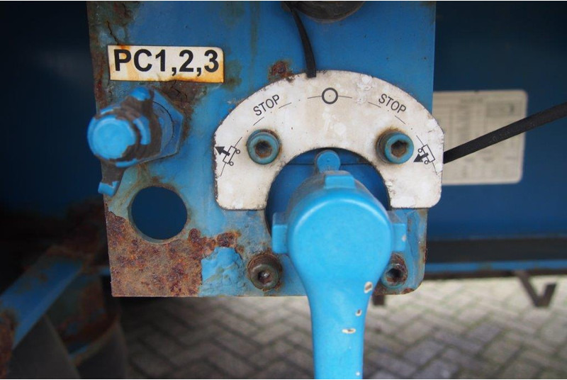 Semi-reboque plataforma/ Caixa aberta Renders Plateau Coil: foto 16