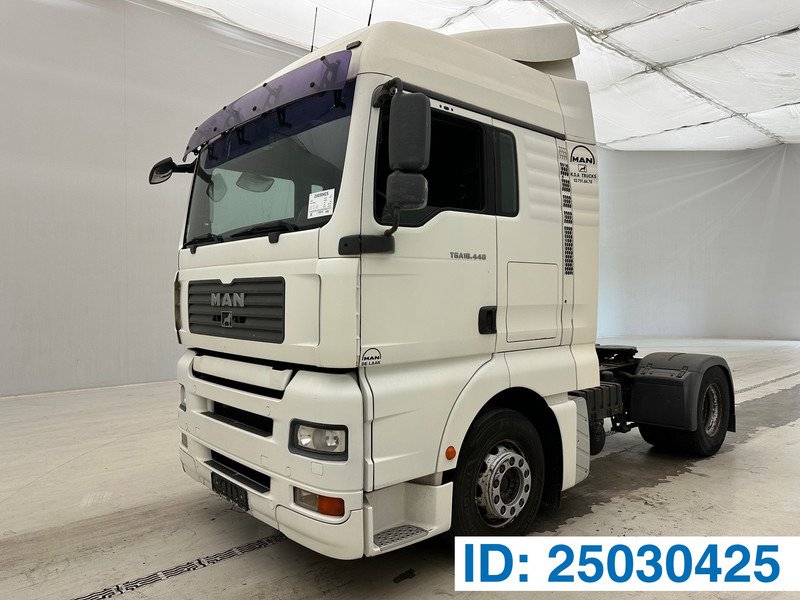 MAN TGA 18.440 - Tractor: foto 1 MAN TGA 18.440 - Tractor: foto 1