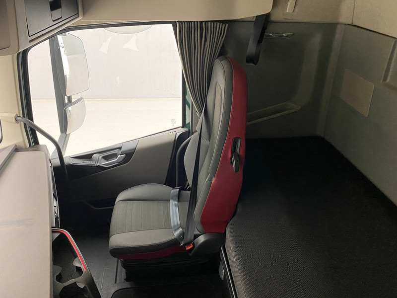 Tractor Volvo FH 420: foto 9