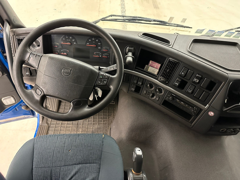 Volvo FM 370 + Renders Tautliner X-steering - Tractor: foto 5 Volvo FM 370 + Renders Tautliner X-steering - Tractor: foto 5