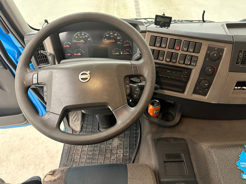 Camião de lona Volvo FE 320: foto 8
