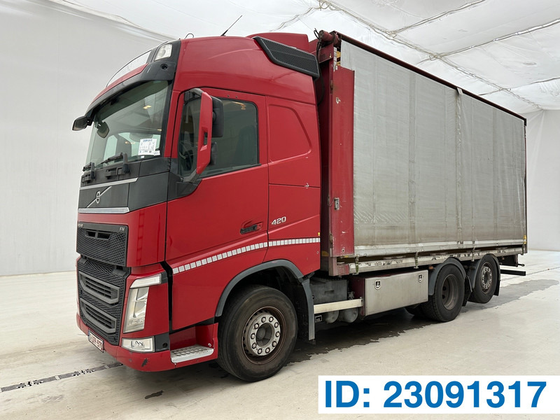 Volvo FH 420 Globetrotter - 6x2* - Camião de lona: foto 1 Volvo FH 420 Globetrotter - 6x2* - Camião de lona: foto 1