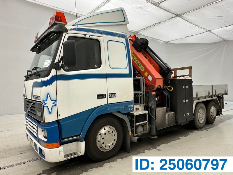 Volvo FH12.360 - 6x2 - Camião grua: foto 1 Volvo FH12.360 - 6x2 - Camião grua: foto 1