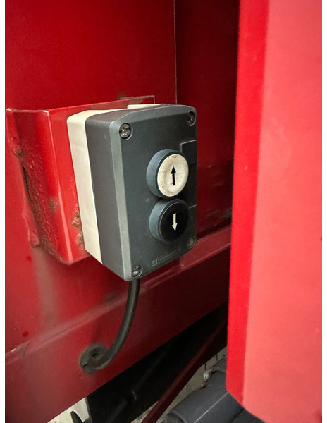 Volvo FL 220 - Camião de lona: foto 5 Volvo FL 220 - Camião de lona: foto 5