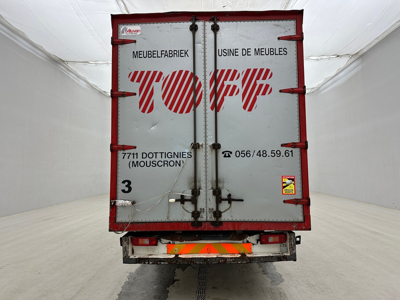 Volvo FL 220 - Camião transportador de contêineres/ Caixa móvel: foto 5 Volvo FL 220 - Camião transportador de contêineres/ Caixa móvel: foto 5