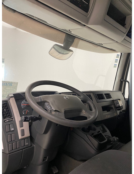 Camião furgão Volvo FL 240: foto 11