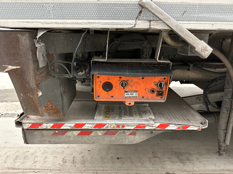 Volvo FL 250 - Camião frigorífico: foto 4 Volvo FL 250 - Camião frigorífico: foto 4