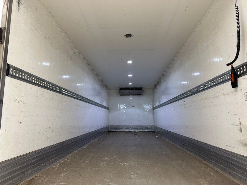 Volvo FL 250 - Camião frigorífico: foto 5 Volvo FL 250 - Camião frigorífico: foto 5