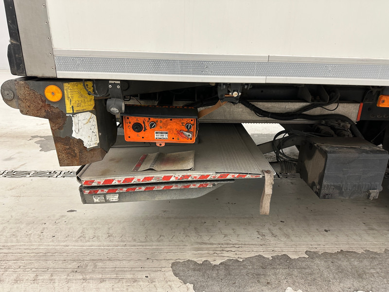 Volvo FL 280 - Camião frigorífico: foto 5 Volvo FL 280 - Camião frigorífico: foto 5