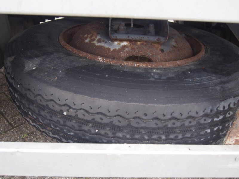 Camião basculante, Camião grua Volvo FL6.180: foto 12 Camião basculante, Camião grua Volvo FL6.180: foto 12