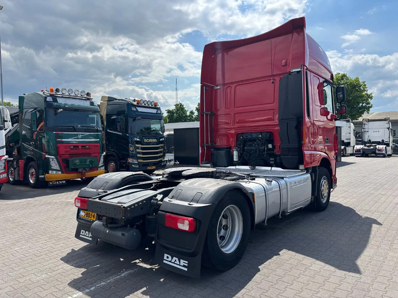 DAF XF 460 Super Spacecab Euro 6 - Tractor: foto 4 DAF XF 460 Super Spacecab Euro 6 - Tractor: foto 4
