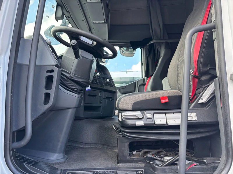 Renault T460 Euro 6 - Tractor: foto 5 Renault T460 Euro 6 - Tractor: foto 5