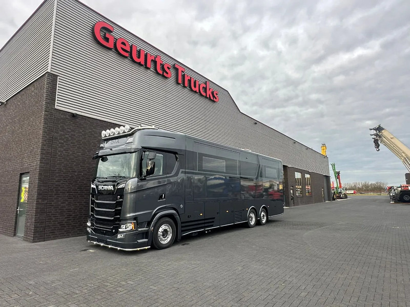Scania 590S 6x2*4 STX 3x pop out - V8 - Demo/New - Full spec - - Autocaravana: foto 3 Scania 590S 6x2*4 STX 3x pop out - V8 - Demo/New - Full spec - - Autocaravana: foto 3