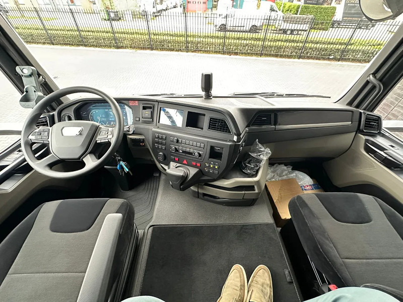 Camião polibenne, Camião grua MAN TGS 26.520 6X4H-4 BL NEW MODEL + MEILLER HAAKARMSYSTEEM + HMF 2320 K6-RCS KRAAN/KRAN/CRANE/GRUA: foto 18 Camião polibenne, Camião grua MAN TGS 26.520 6X4H-4 BL NEW MODEL + MEILLER HAAKARMSYSTEEM + HMF 2320 K6-RCS KRAAN/KRAN/CRANE/GRUA: foto 18