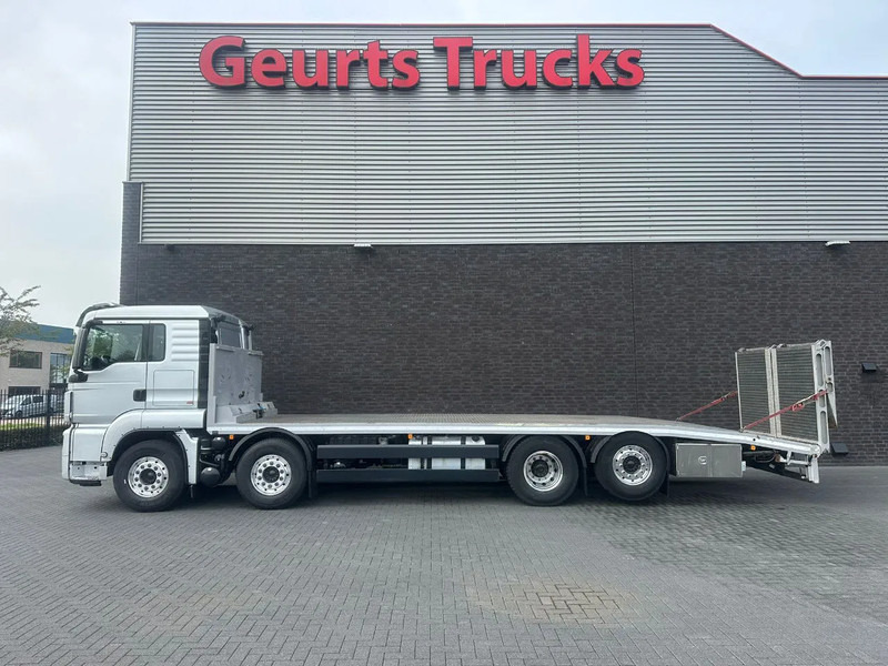 MAN TGS 35.470 8X2 OPRIJWAGEN/MACHINE TRANSPORTER/PLATEAU/N - Camião transporte de veículos: foto 1 MAN TGS 35.470 8X2 OPRIJWAGEN/MACHINE TRANSPORTER/PLATEAU/N - Camião transporte de veículos: foto 1