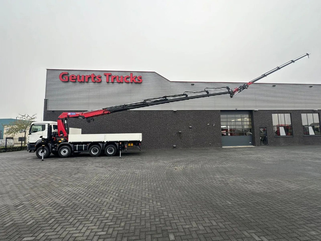 MAN TGS 35.470 8X4 HMF 4020-K6 + FJ 600 K4 KRAAN/KRA - Camião grua: foto 4 MAN TGS 35.470 8X4 HMF 4020-K6 + FJ 600 K4 KRAAN/KRA - Camião grua: foto 4