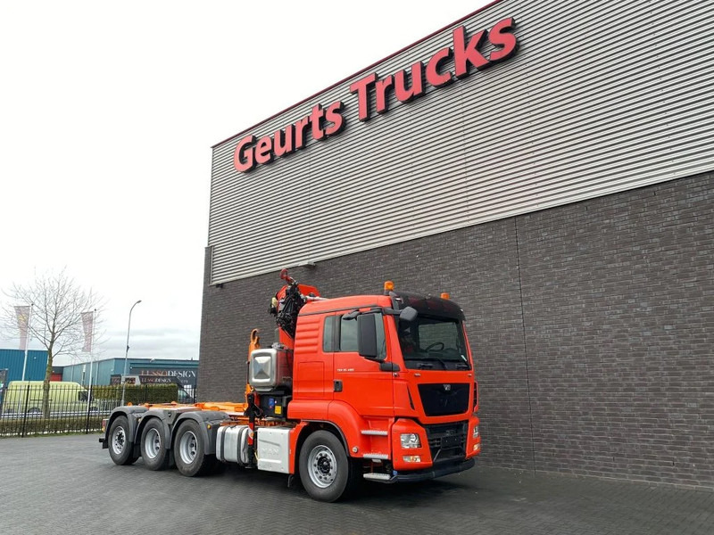 Camião polibenne, Camião grua MAN TGS 35.480 8X4 TRIDEM + 20 TON HAAKARM + HMF 3220-K6 KRAAN/KRAN/CRANE/GRUA: foto 13