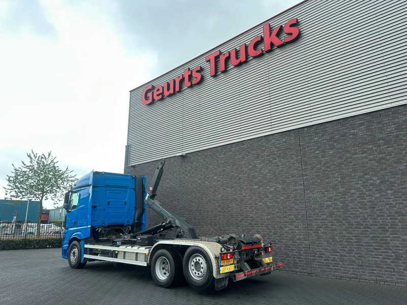 Mercedes-Benz Actros 2545 6X2 MET HIAB MULTILIFT XR21S61 HAAKARMSYSTEEM / ABROLLKIPPER / HOOKLIFT - Camião polibenne: foto 3 Mercedes-Benz Actros 2545 6X2 MET HIAB MULTILIFT XR21S61 HAAKARMSYSTEEM / ABROLLKIPPER / HOOKLIFT - Camião polibenne: foto 3