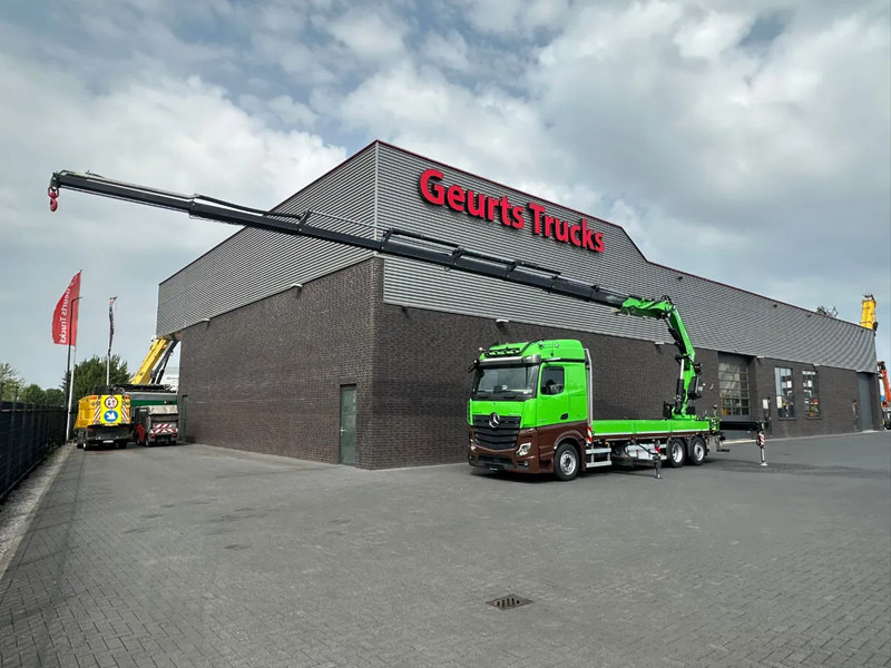 Mercedes-Benz Actros 2545 6X2 OPENLAADBAK MET FASSI F545RA.2.28 XE DINAMIC KRAAN / KRAAN/ CRANE/ GRUA - Camião grua: foto 2 Mercedes-Benz Actros 2545 6X2 OPENLAADBAK MET FASSI F545RA.2.28 XE DINAMIC KRAAN / KRAAN/ CRANE/ GRUA - Camião grua: foto 2