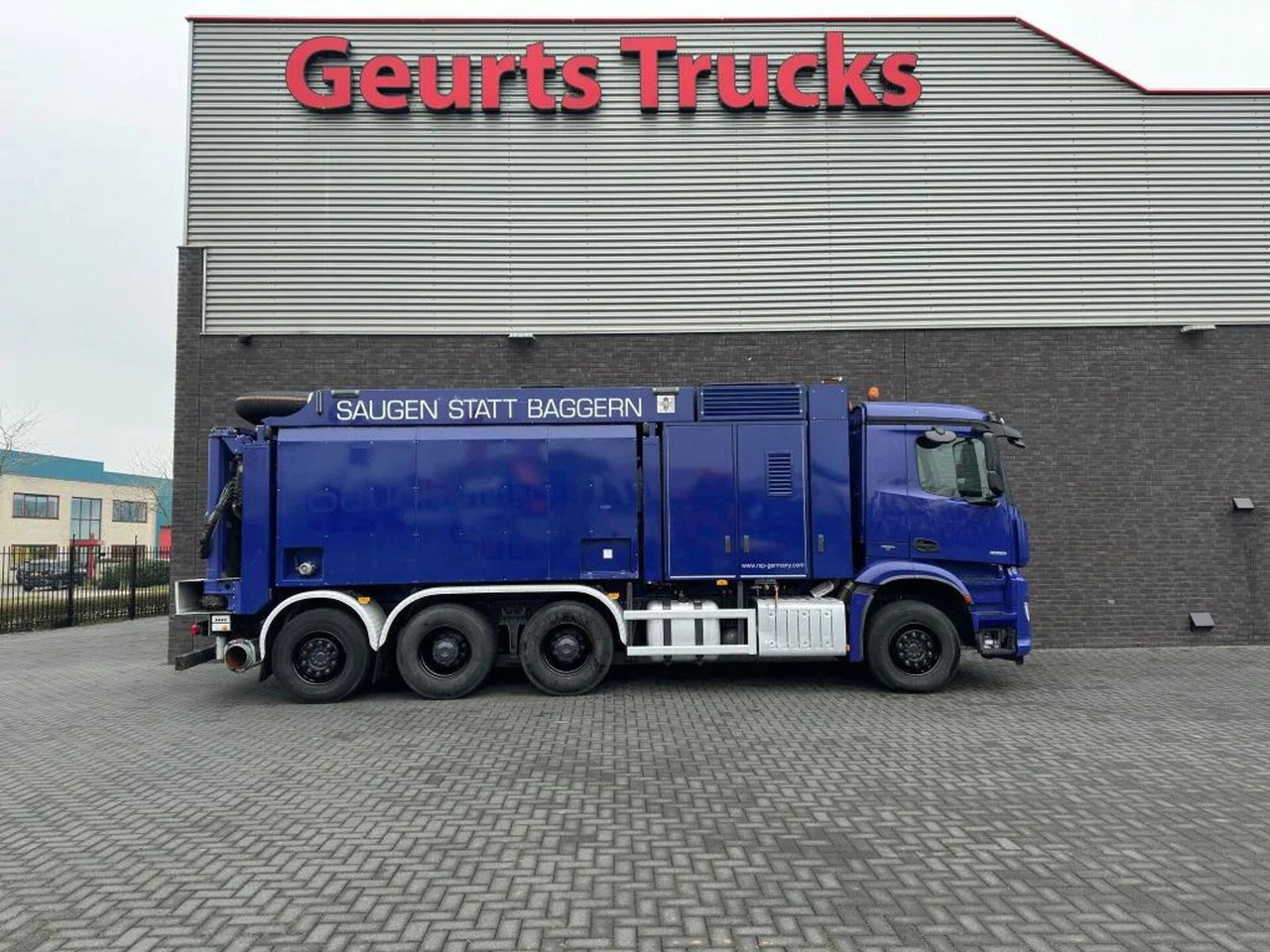 Mercedes-Benz Arocs 3251 8X4 RSP ESE 6 RD 8000 SAUGBAGGER/SUCT - Caminhão limpa fossa: foto 4 Mercedes-Benz Arocs 3251 8X4 RSP ESE 6 RD 8000 SAUGBAGGER/SUCT - Caminhão limpa fossa: foto 4