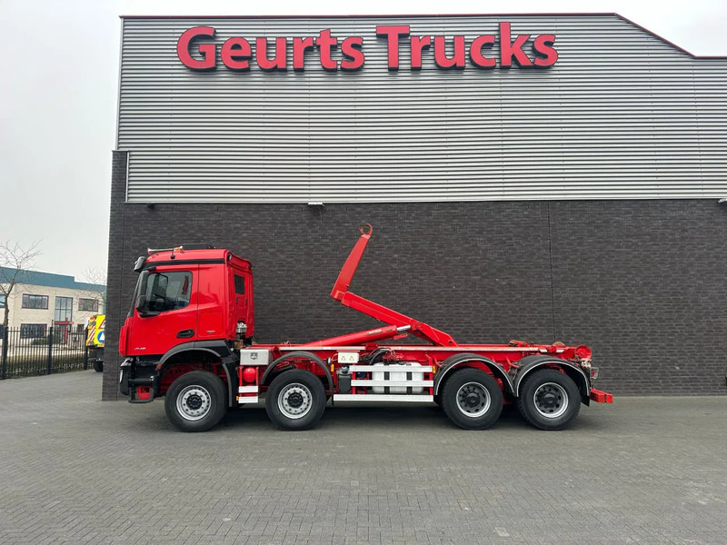 Mercedes-Benz Arocs 8X4 VDL S-30-6600 HAAKARMSYSTEEM/ABROLLKIPPER/HOOKLIFT - Camião com sistema de cabo: foto 1 Mercedes-Benz Arocs 8X4 VDL S-30-6600 HAAKARMSYSTEEM/ABROLLKIPPER/HOOKLIFT - Camião com sistema de cabo: foto 1