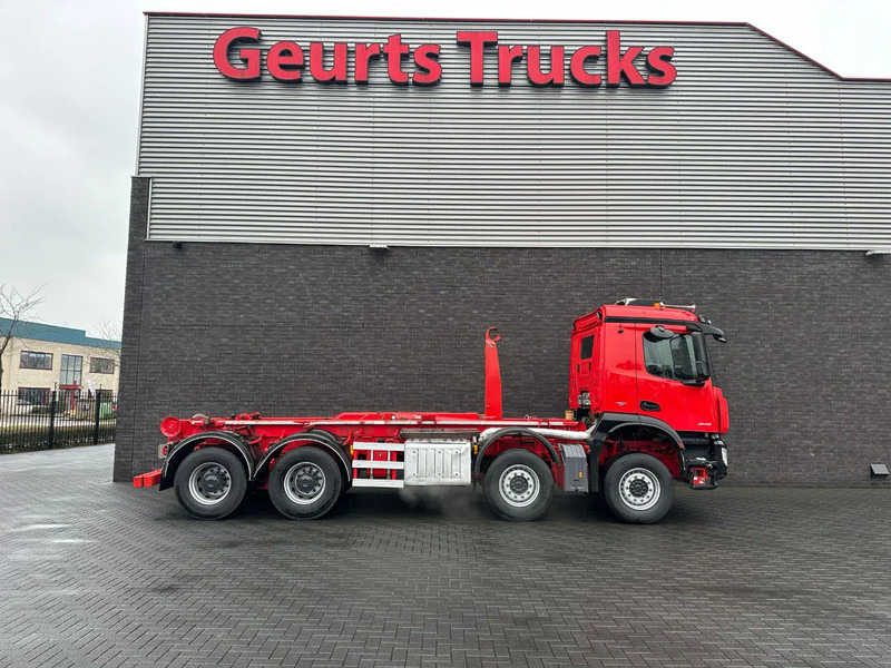 Mercedes-Benz Arocs 8X4 VDL S-30-6600 HAAKARMSYSTEEM/ABROLLKIPPER/HOOKLIFT - Camião com sistema de cabo: foto 4 Mercedes-Benz Arocs 8X4 VDL S-30-6600 HAAKARMSYSTEEM/ABROLLKIPPER/HOOKLIFT - Camião com sistema de cabo: foto 4