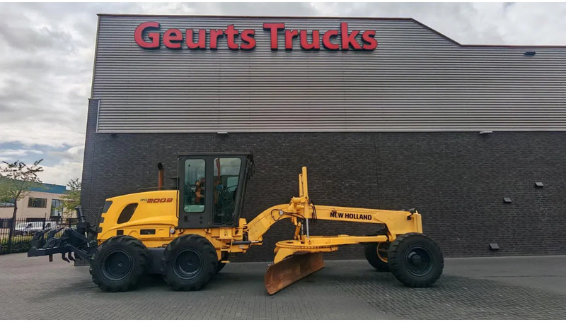 New Holland RG 200 B MOTORGRADER + RIPPER FROM 2012 HOURS 4237 - Motoniveladora: foto 4 New Holland RG 200 B MOTORGRADER + RIPPER FROM 2012 HOURS 4237 - Motoniveladora: foto 4