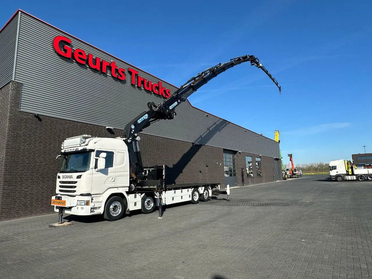 Scania G490 LB8X2*6HNB MET EFFER 955/8S +JIB 6S KRAAN / - Camião grua: foto 2 Scania G490 LB8X2*6HNB MET EFFER 955/8S +JIB 6S KRAAN / - Camião grua: foto 2