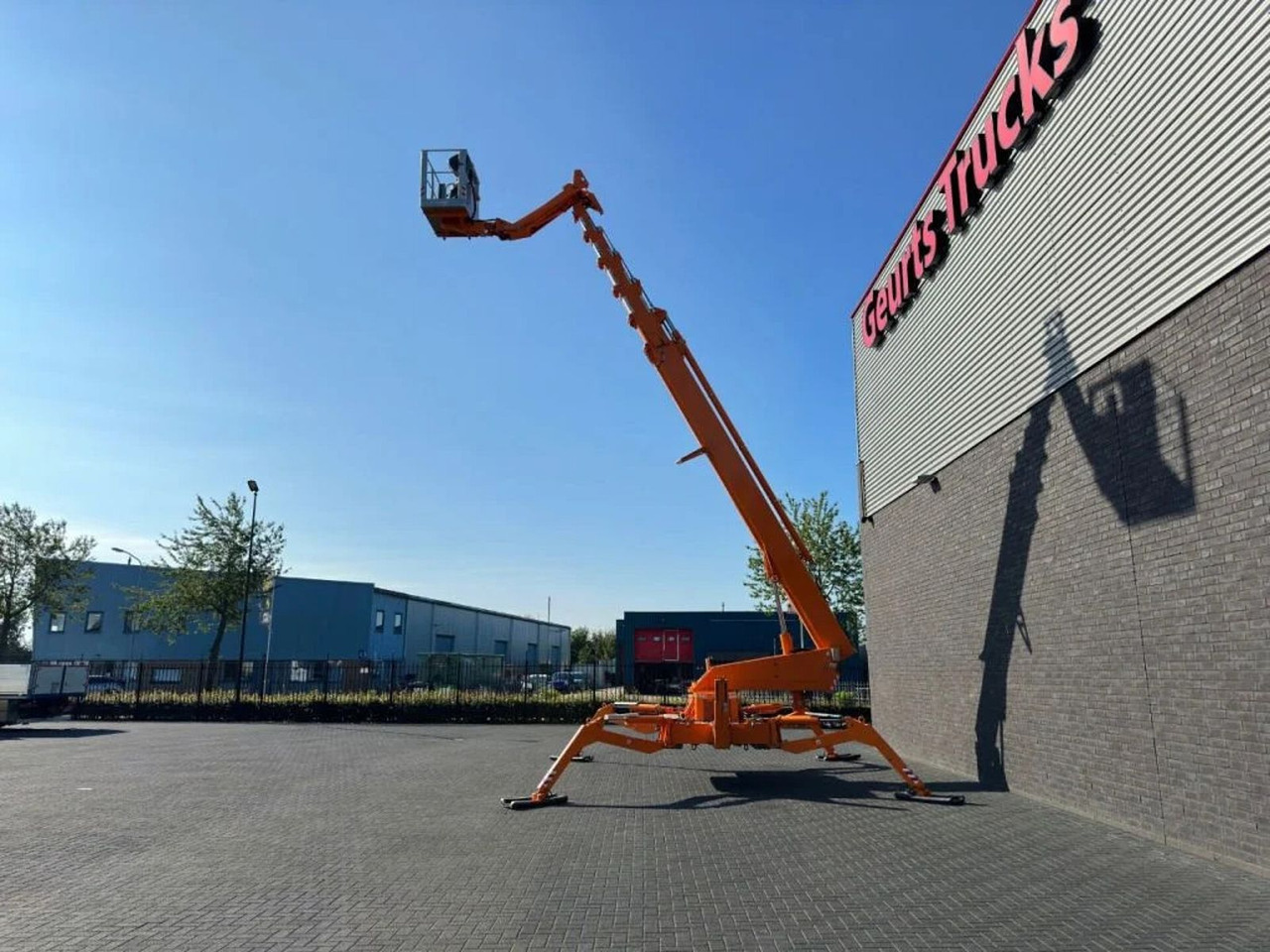 Teupen LEO 36T TELESCOPIC SPIDER HOOGWERK - Caminhão com plataforma aérea: foto 5 Teupen LEO 36T TELESCOPIC SPIDER HOOGWERK - Caminhão com plataforma aérea: foto 5